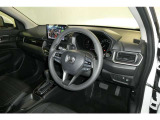 見通しのよいすっきりとした視界で、誰でも運転しやすいです。運転のしやすさは疲れにくさにも繋がりますよ♪