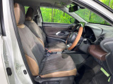 運転席シート廻りは使用感も少なく、良好な状態となっています。丁寧に使われていたことがよくわかりますね。