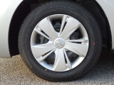 【タイヤ】165/70R14 まだまだ溝があるので長くお乗り頂けます。