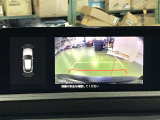 駐車支援システム付。検知表示とブザーで車庫入れや縦列駐車をサポートします。