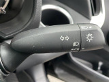 【オートライト】は、付け忘れや消し忘れを防ぐことができます。高速道路などのトンネルなどにも役立ちます♪