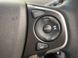 【アダプティブクルーズコントロール】自動で前の車との車間距離を一定に保ち、速度調整しながら走行します。さらにカーブを認識し、ステアリング操作もアシストします!