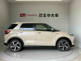 車両右側面からの写真になります。車をご覧になりたい時はお気軽に最寄りの店舗へご相談下さい。