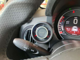 並行輸入車のため保証なしでのご案内となります。