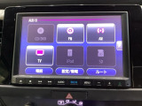 ワイド画面のナビゲーションはフルセグTV、インターナビ対応のGathers純正メモリーナビを搭載しています。Bluetoothオーディオ機能がありますので、スマートフォンなどの音楽も再生できます。