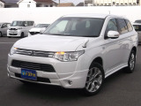 【中古車情報】三菱 アウトランダーPHEV 2.0 G 4WD アルパインナビ ETC バックカメラ  TV の中古車詳細（走行距離：7.3万km、カラー：ホワイトパール、販売地域：群馬県伊勢崎市韮塚町）