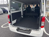 シートを倒すと、さらにお荷物を載せられます。
