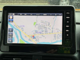 日産純正9インチメモリーナビ(MM223D-L)装備。スマートフォンによる部分地図更新、Bluetooth接続での音楽視聴、快適な画面操作と高音質なオーディオ再生。無料地図更新付きです。