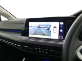 バックモニター付きで運転に自信がない方でも安心です。