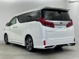 安心の全車保証付き!(※部分保証、国産車は納車後3ヶ月、輸入車は納車後1ヶ月の保証期間となります)。その他長期保証(有償)もご用意しております!※長期保証を付帯できる車両には条件がございます。