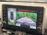【パノラミックビューモニター】専用のカメラにより、上から見下ろしたような視点で360度クルマの周囲を確認することができます☆死角部分も確認しやすく、狭い場所での切り返しや駐車もスムーズに行えます。