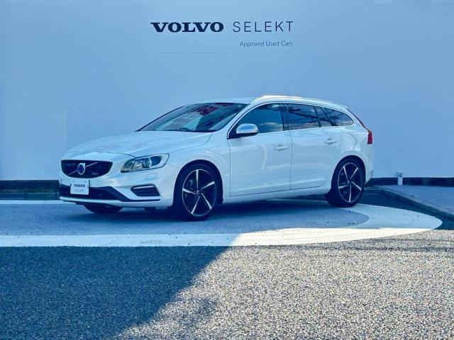 V60T6 AWD Rデザイン4WD