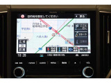 純正ナビを装備。タッチパネル式で使いやすく、お出かけもラクラクです。
