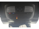 高度運転支援システムを搭載した、最も進化したアイサイトX。GPSや人工衛星みちびきなどからの情報と、3D高精度地図データを組み合わせることで、自社位置を正確に把握。運転支援機能を拡張します。
