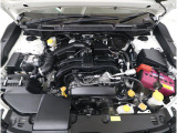 ■スバルと言えば水平対向エンジン。車体の低い位置に搭載されているので、万一の衝突時には、エンジンルームの下へ潜り込み、室内の乗員の被害軽減に貢献致します。