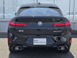 テールライトはフルLEDテクノロジーを採用!リヤ・ビューを一層シャープなものにし、ターン・インジケーターが組み込まれ、立体的な造形を成すレッド・エリアが、リア・エンドの存在感をさらに大きくさせています!