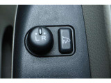 《電格ミラー》狭い駐車場でもワンタッチ格納!