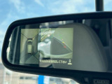 【アラウンドビューモニター】専用のカメラにより、上から見下ろしたような視点で360度クルマの周囲を確認することができます☆死角部分も確認しやすく、狭い場所での切り返しや駐車もスムーズに行えます。