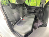 コンパクトカーですが、セカンドシートは十分な広さがあり快適にお乗りいただけます♪シートを倒して大きな荷物を積んだりと、用途の幅が広い1台です。