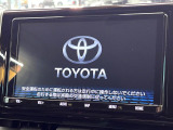【大画面ナビ】人気の大型9インチナビを装備。存在感のある大画面はインパクト大!ナビ利用時のマップ表示は見やすく、テレビやDVDは臨場感がアップ!いつものドライブがグッと楽しくなります♪