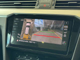 360°カメラを搭載!さらにバックカメラにガイド線を表示!これならまっすぐ駐車もお手の物です!
