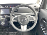 【ステアリングスイッチ】運転中、前方から目線をそらすことなく、オーディオ等の操作が可能な便利機能!安心&快適なドライブを演出してくれます♪