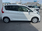 大好評のボディコーティング「弾スプラッシュコート」もご納車までに施工可能。通常のガラスコートと異なる、耐久年数6年の無機質ガラスコーティングが、ボディをキレイな状態に保ってくれます。