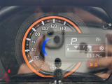 【スピードメーター】メーターがシンプルで見やすく運転しやすいですね。