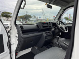 みなさまのお車選びのお手伝いをさせてください!スタッフ一同心よりご来店、お問い合わせをお待ちしております!
