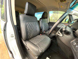 運転席シート廻りは使用感も少なく、良好な状態となっています。丁寧に使われていたことがよくわかりますね。