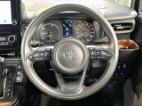 【ステアリングスイッチ】運転中、前方から目線をそらすことなく、オーディオ等の操作が可能な便利機能!安心&快適なドライブを演出してくれます♪