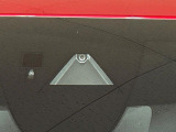 【i-ACTIVESENSE】走行中に前方の車両等を認識し、衝突しそうな時は警報とブレーキで衝突回避と被害軽減をアシスト。より安全にドライブをお楽しみいただけます。