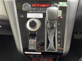 気になる車はすぐにお問い合わせください!画面右側の0066から始まる無料ダイヤルからお問い合わせ下さい!専門スタッフがお車のご質問にお答えいたします!