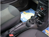 【車屋】として、長く車業界に従事した経験豊富なスタッフが多数在籍しております。