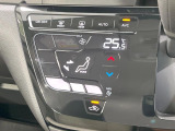 【オートエアコン】一度お好みの温度に設定すれば、車内の温度を検知し風量や温度を自動で調整。暑い…寒い…と何度もスイッチ操作をする必要はありません。快適な車内空間には必須の機能ですね♪