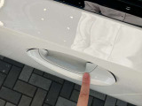 このお車は【浦和美園支店】に展示中です!ご来場、お問い合わせをスタッフ一同お待ちしております。<住所>埼玉県さいたま市緑区美園6-11-1 <TEL>048-812-2525
