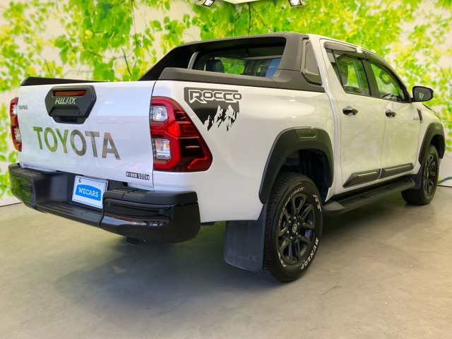 トヨタ ハイラックス 2.4 Z レボ ロッコ エディション ディーゼル 4WD