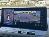 【アラウンドビューモニター】専用のカメラにより、上から見下ろしたような視点で360度クルマの周囲を確認することができます☆死角部分も確認しやすく、狭い場所での切り返しや駐車もスムーズに行えます。