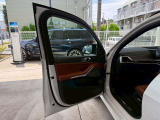 BMW Premium Selection 調布/〒182-0015東京都調布市八雲台2-14-1/TEL.042-426-1166/営業時間:10:00-18:00