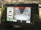 【パノラミックビューモニター】専用のカメラにより、上から見下ろしたような視点で360度クルマの周囲を確認することができます☆死角部分も確認しやすく、狭い場所での切り返しや駐車もスムーズに行えます。