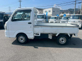 ☆フォグライト☆濃霧が発生し運転が困難に感じる際に使う補助灯としての役割があり運転をサポートしてくれます♪