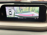 【360°ビューモニター】専用のカメラにより、上から見下ろしたような視点で360度クルマの周囲を確認することができます☆死角部分も確認しやすく、狭い場所での切り返しや駐車もスムーズに行えます。