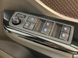 エンジンオイル、オイルエレメント、ワイパーゴム交換。その他バッテリーやベルト類など点検の上、必要な場合には交換してお渡します。