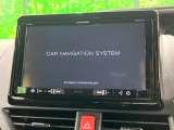 【大画面ナビ】人気の大型9インチナビを装備。存在感のある大画面はインパクト大!ナビ利用時のマップ表示は見やすく、テレビやDVDは臨場感がアップ!いつものドライブがグッと楽しくなります♪