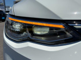 LEDマトリックスヘッドライト「IQ.LIGHT」。マトリックスモジュールに搭載されたLEDを個別に点灯点滅することで、眩惑を最小限に、照射エリアは最大限に確保する最新のヘッドライトシステムです。