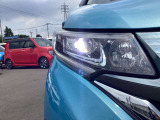 LEDヘッドライトが安全な夜間走行をサポートしてくれます♪照射範囲が広くなるので前方視界が全体的に明るくなり、夜間走行をしっかりアシスト♪