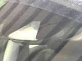 【エマージェンシーブレーキ】走行中に前方の車両等を認識し、衝突しそうな時は警報とブレーキで衝突回避と被害軽減をアシスト。より安全にドライブをお楽しみいただけます。