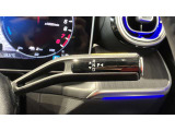 ドアハンドルには握りやすいグリップ形状が採用されています。万一の事故の際など、車内に残された乗員を救出する為、外部からドアを開けやすいようになっています。