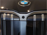 【キドニーグリル】BMWは約90年もの間、ほぼ全ての車両にひと目でBMWだと分かるこの特徴的なフロントグリルが備えられ、デザイン・アイコンとして親しまれてきました。