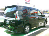 セレナ 1.2 e-POWER ハイウェイスター V 